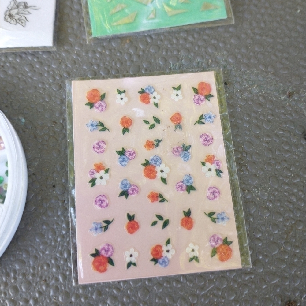 Nail art. Caviar beads stickers. Everything pictur - Picture 3 of 8